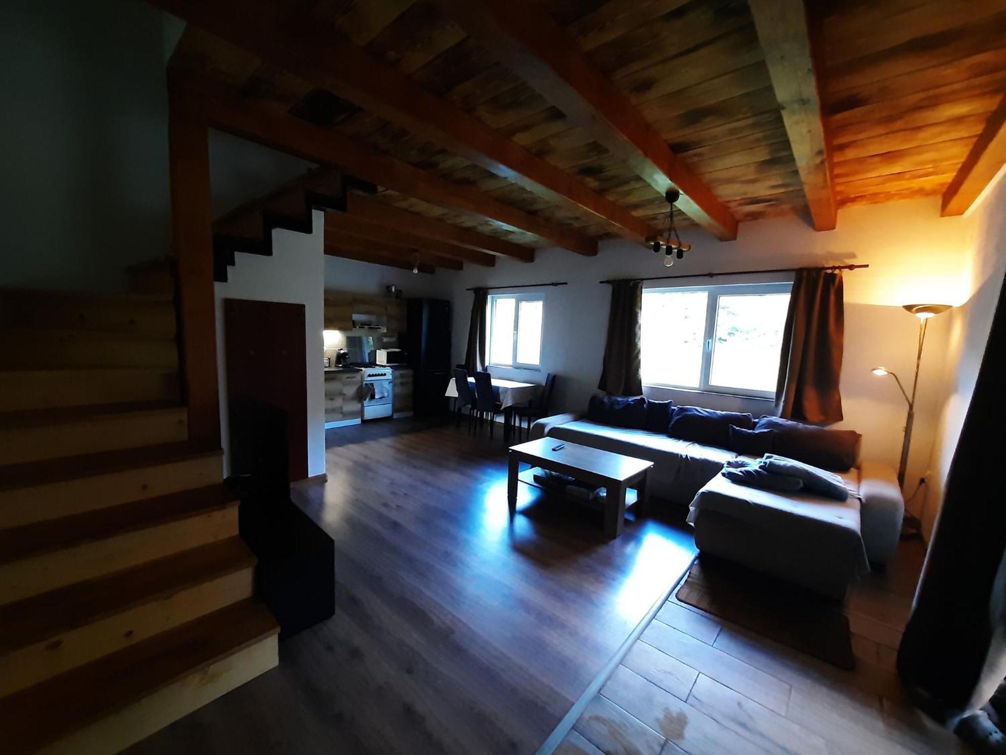 Mountain Cozy Home Sub Cetate Exterior photo